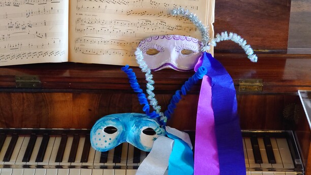 Eisprinzessin trifft Prinz Winter auf der Burg Semesterferien 2026 im Schattenburgmuseum